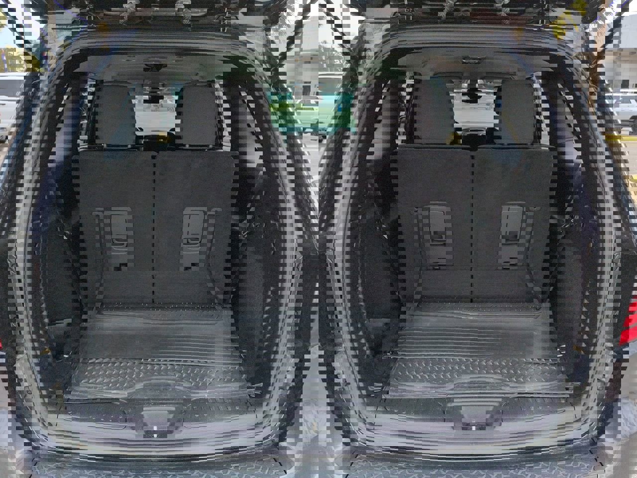 Used 2019 Dodge Durango SXT w/ 3rd Row Seating Group image 12