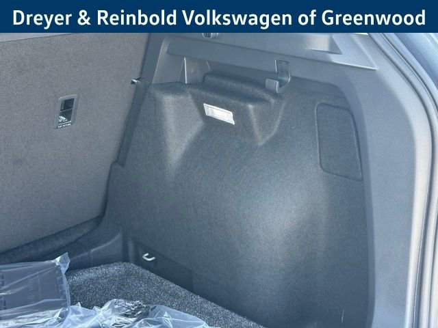 New 2026 Volkswagen Taos S image 32