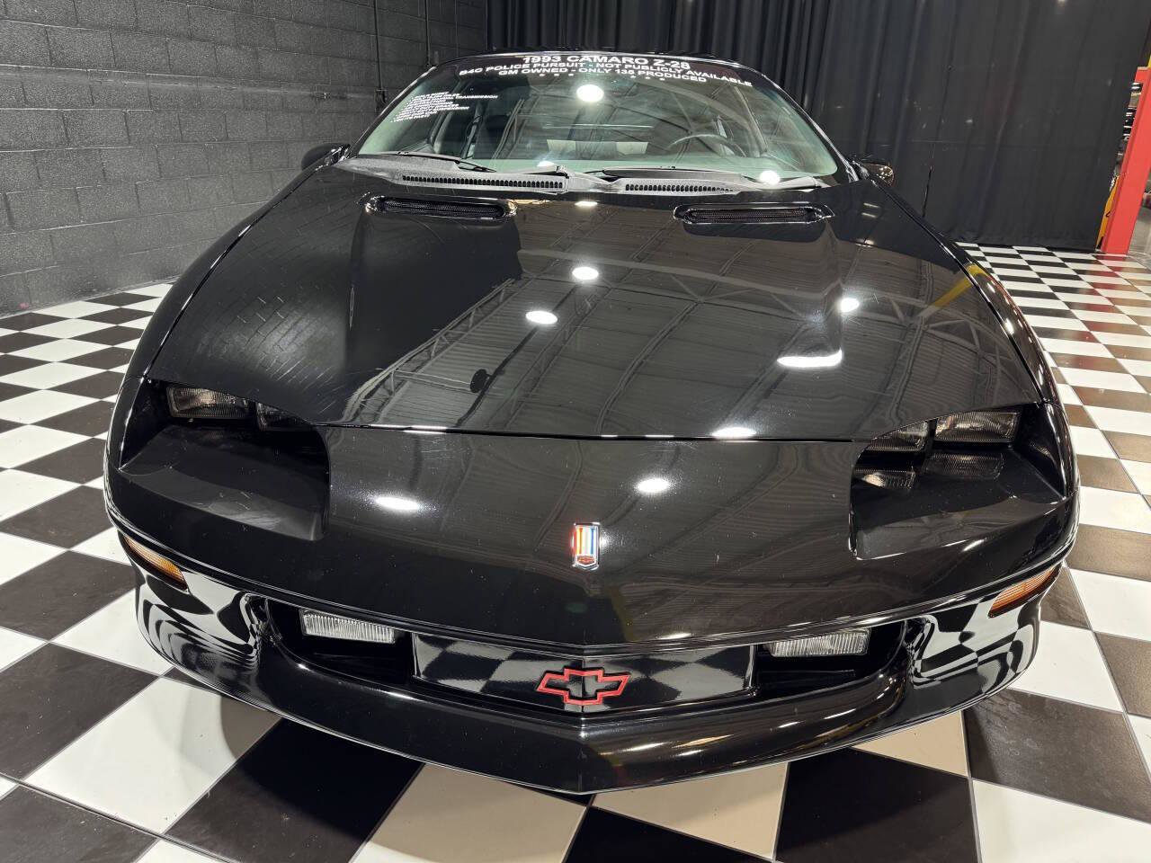 Used 1993 Chevrolet Camaro Z28 RWD image 14