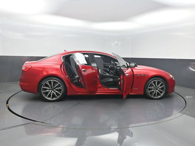 Used 2019 Maserati Ghibli S GranSport RWD image 33