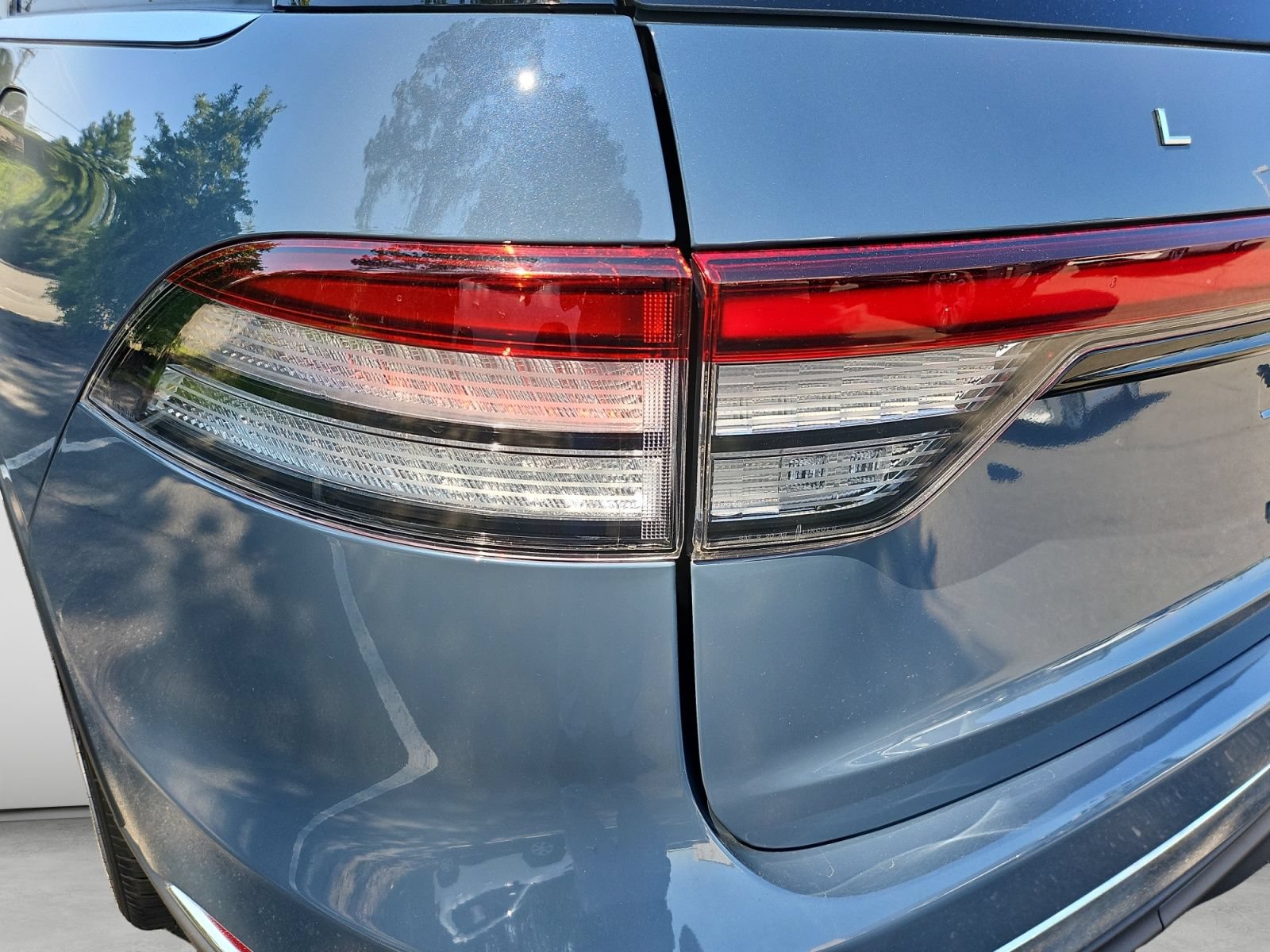 Used 2025 Lincoln Aviator Reserve w/ Equipment Group 201A AWD/4WD image 14
