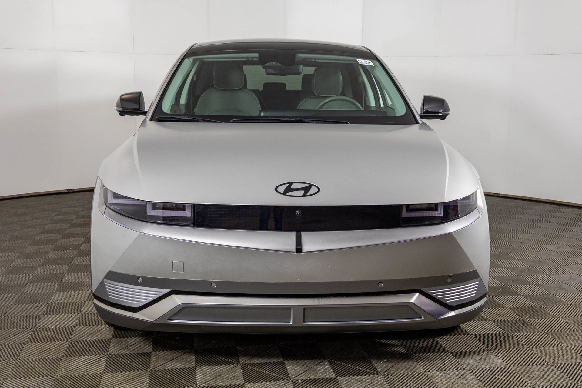 Used 2024 Hyundai Ioniq 5 Limited image 13