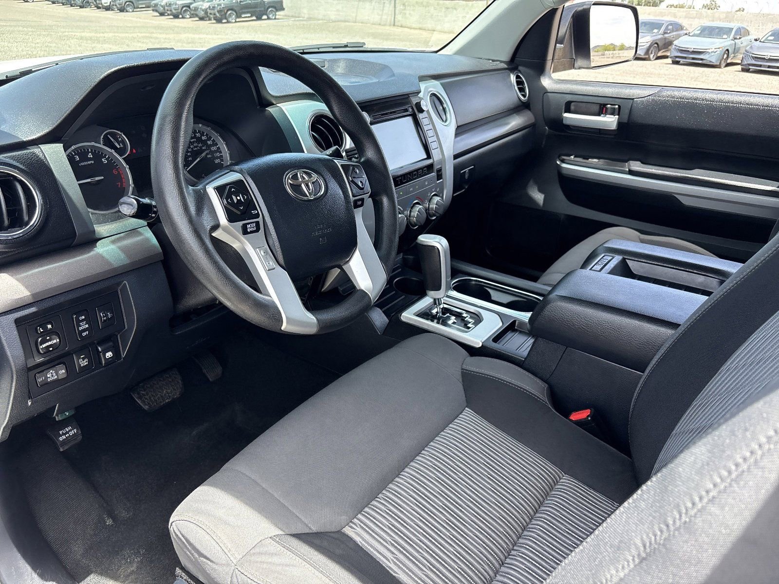 Used 2016 Toyota Tundra SR5 w/ SR5 Upgrade Package RWD image 19