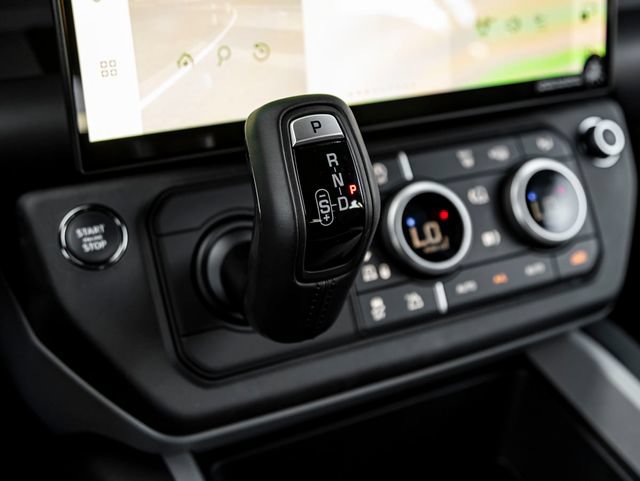 New 2026 Land Rover Defender 110 X AWD/4WD image 21