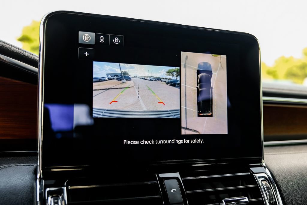 Used 2020 Lincoln Navigator Reserve image 22