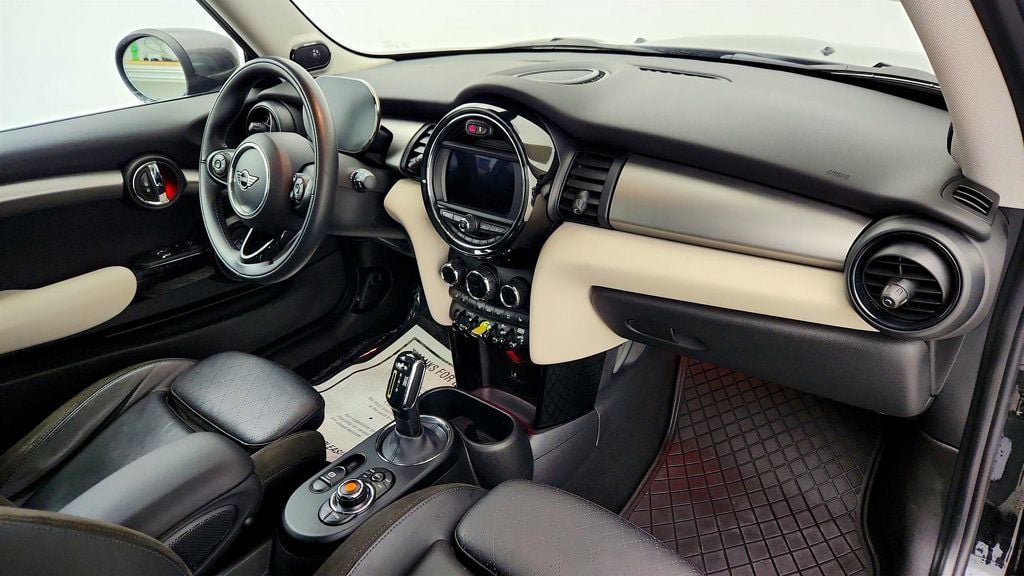 Used 2021 MINI Cooper SE w/ 6.5" Touchscreen Package image 24