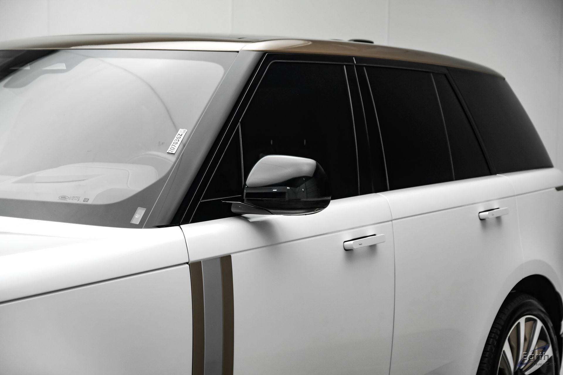 Used 2024 Land Rover Range Rover SV AWD/4WD image 28