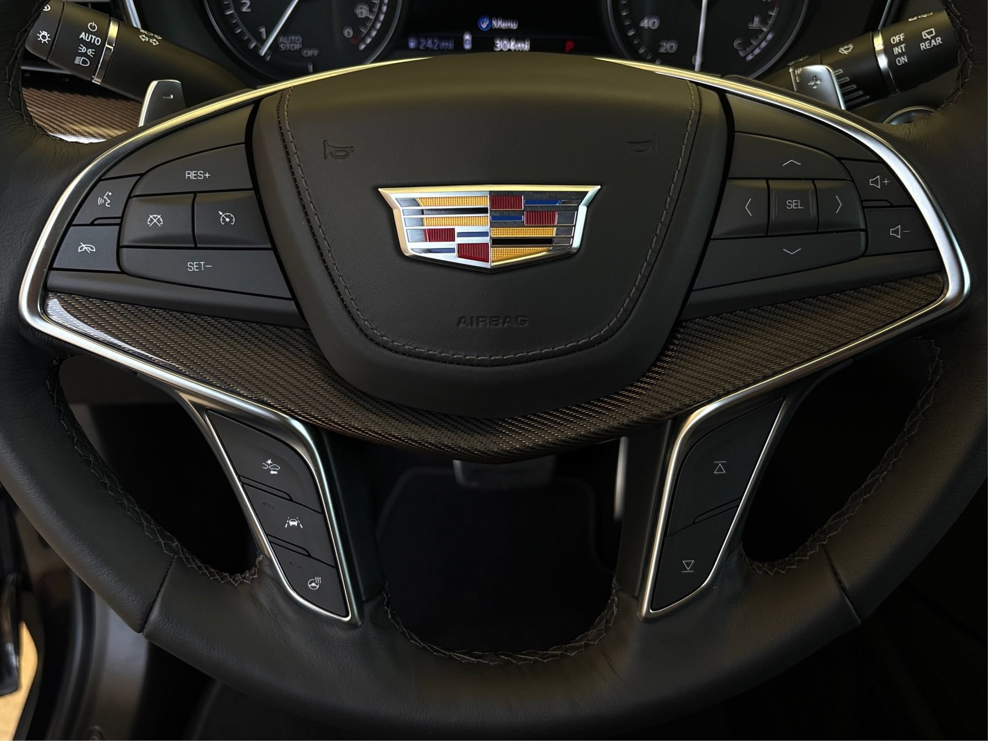 New 2024 Cadillac XT5 Sportv w/ Platinum Package AWD/4WD image 19