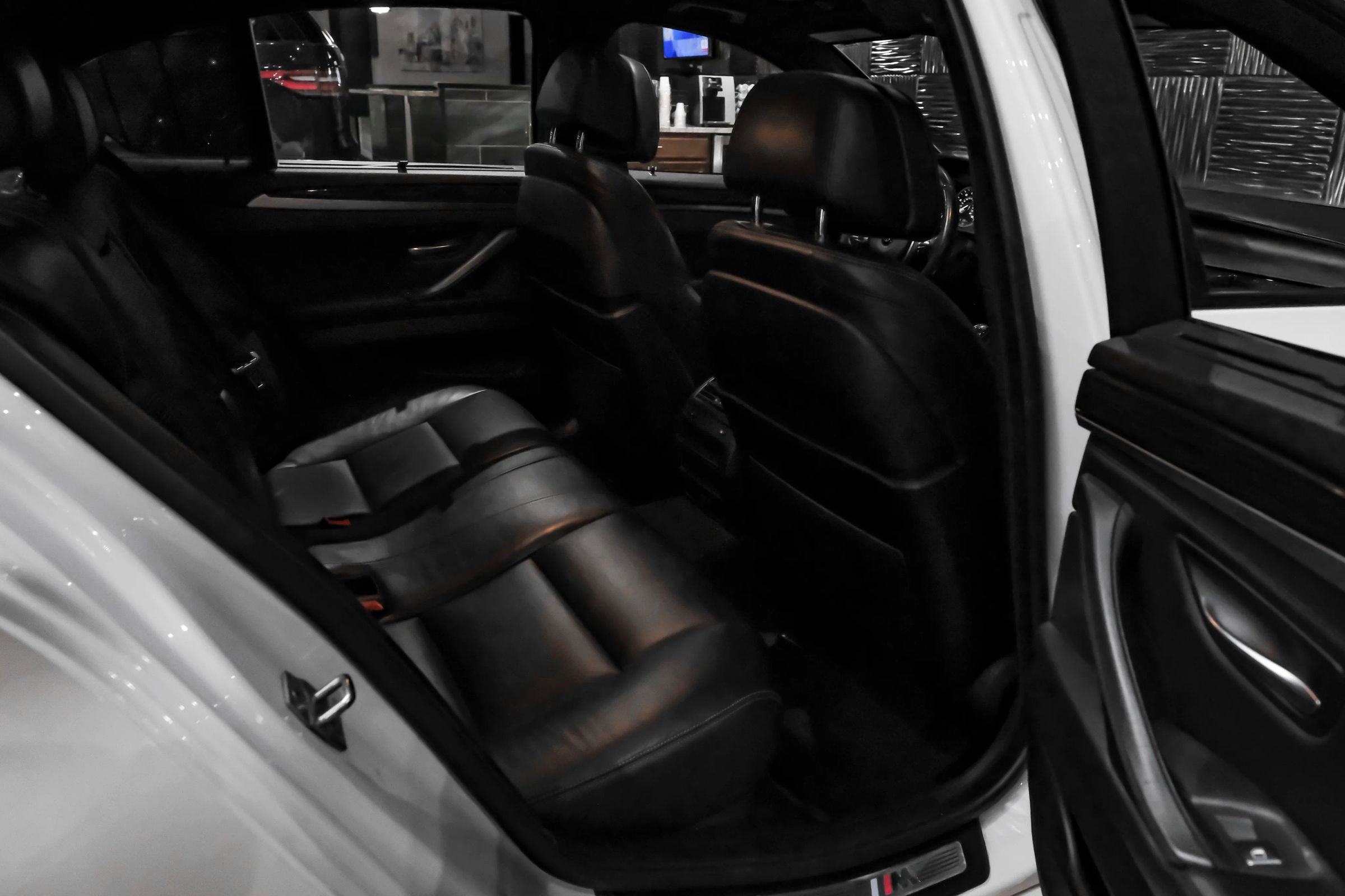 Used 2016 BMW 550i xDrive Sedan AWD/4WD image 34