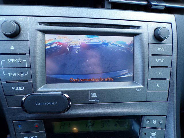 Used 2015 Toyota Prius Four image 14