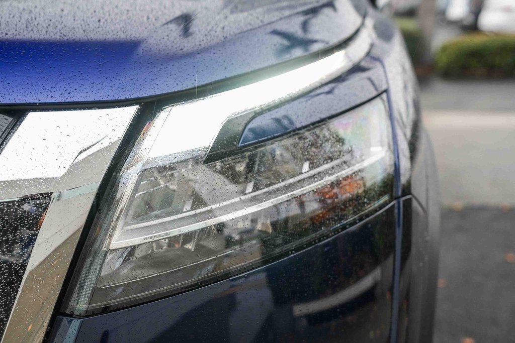 Used 2024 Nissan Pathfinder Platinum image 8