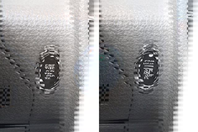 Used 2015 Lincoln Navigator 2WD image 16