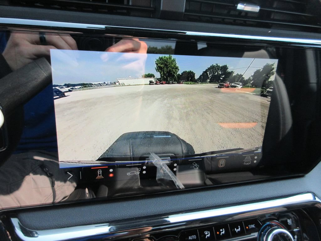 New 2026 GMC Sierra 2500 AT4 AWD/4WD image 19
