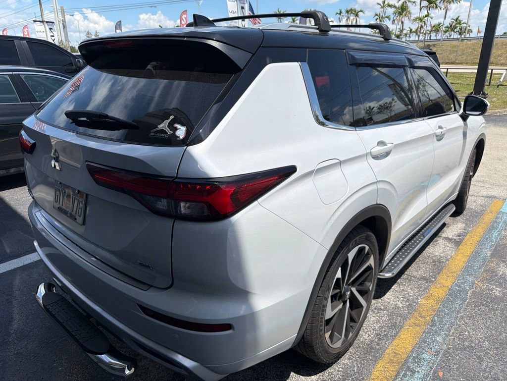 Used 2024 Mitsubishi Outlander SEL AWD/4WD image 5