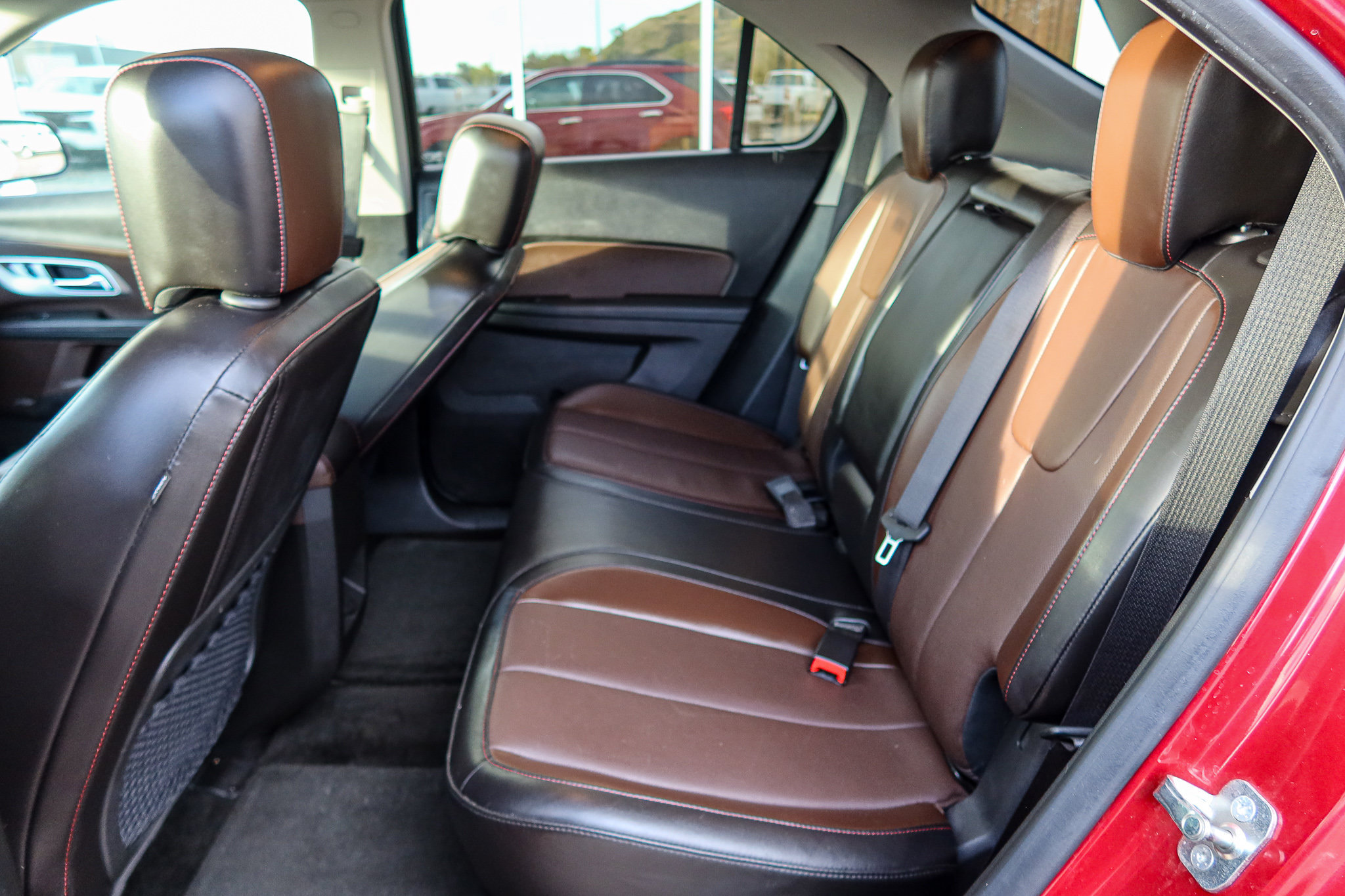 Used 2015 Chevrolet Equinox LT w/ Chrome Appearance Package AWD/4WD image 13