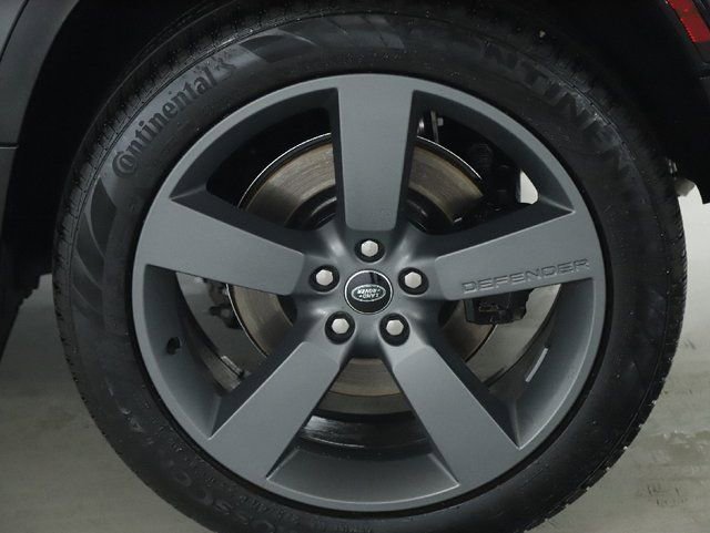 Certified 2024 Land Rover Defender 110 Carpathian Edition image 39