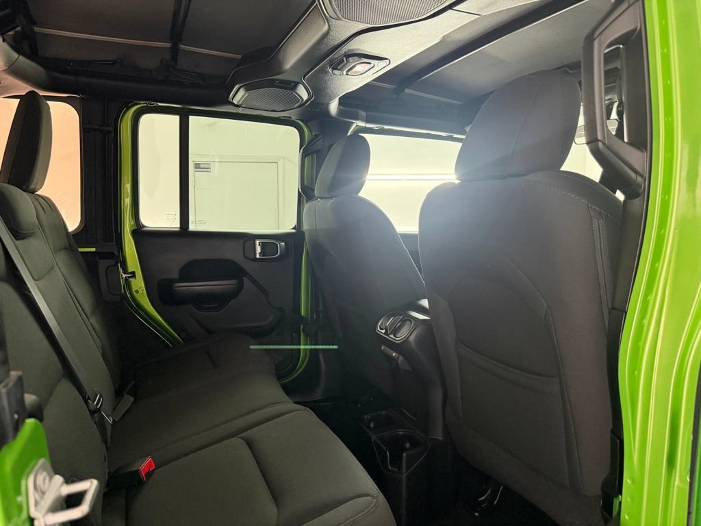 Used 2018 Jeep Wrangler Unlimited Sport S AWD/4WD image 38