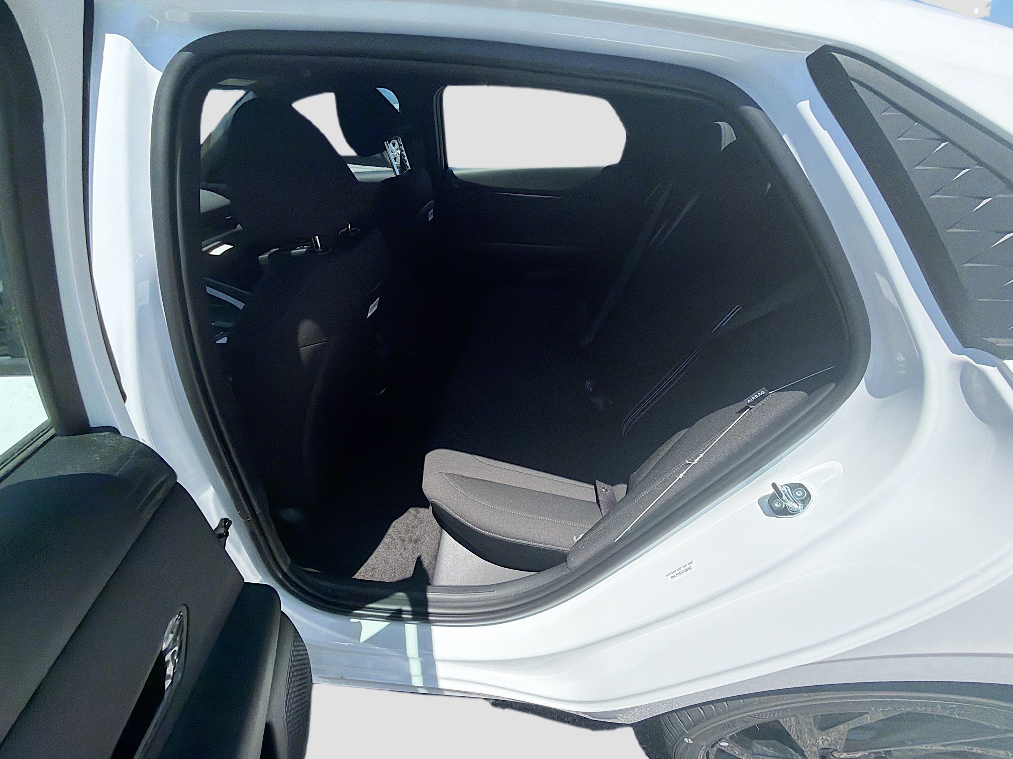 New 2026 Hyundai Elantra Sport FWD image 17