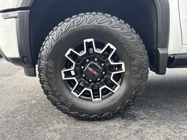 Used 2024 GMC Sierra 2500 AT4 w/ AT4 Premium Plus Package AWD/4WD image 13