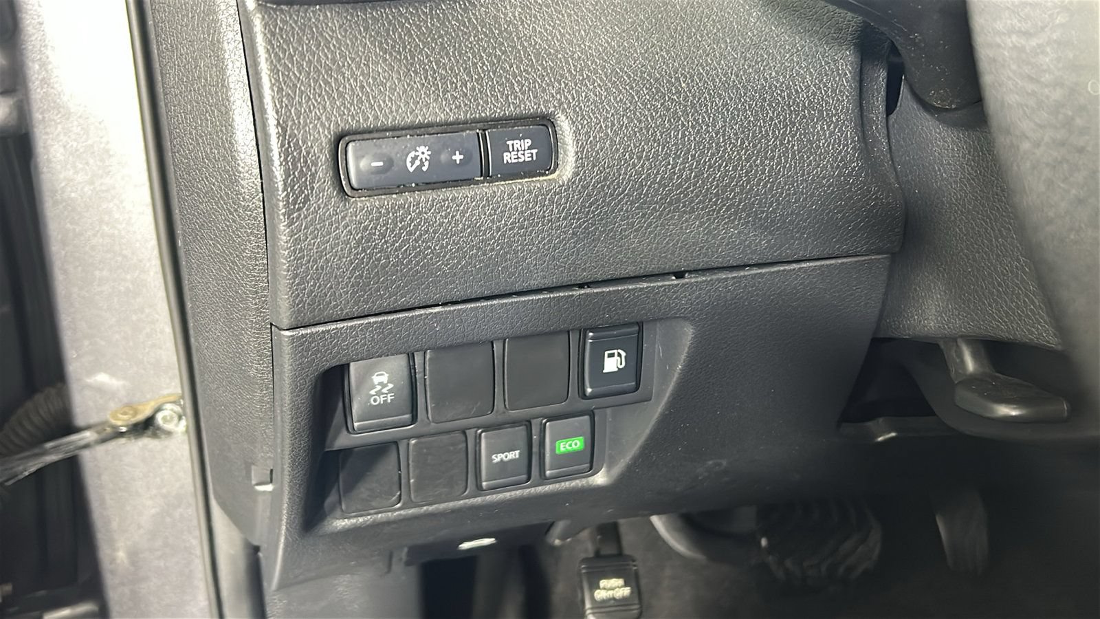Used 2019 Nissan Rogue S FWD image 22