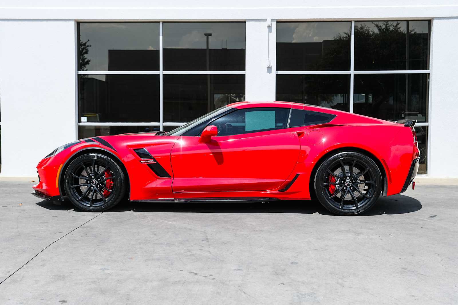 Used 2019 Chevrolet Corvette Grand Sport RWD image 17