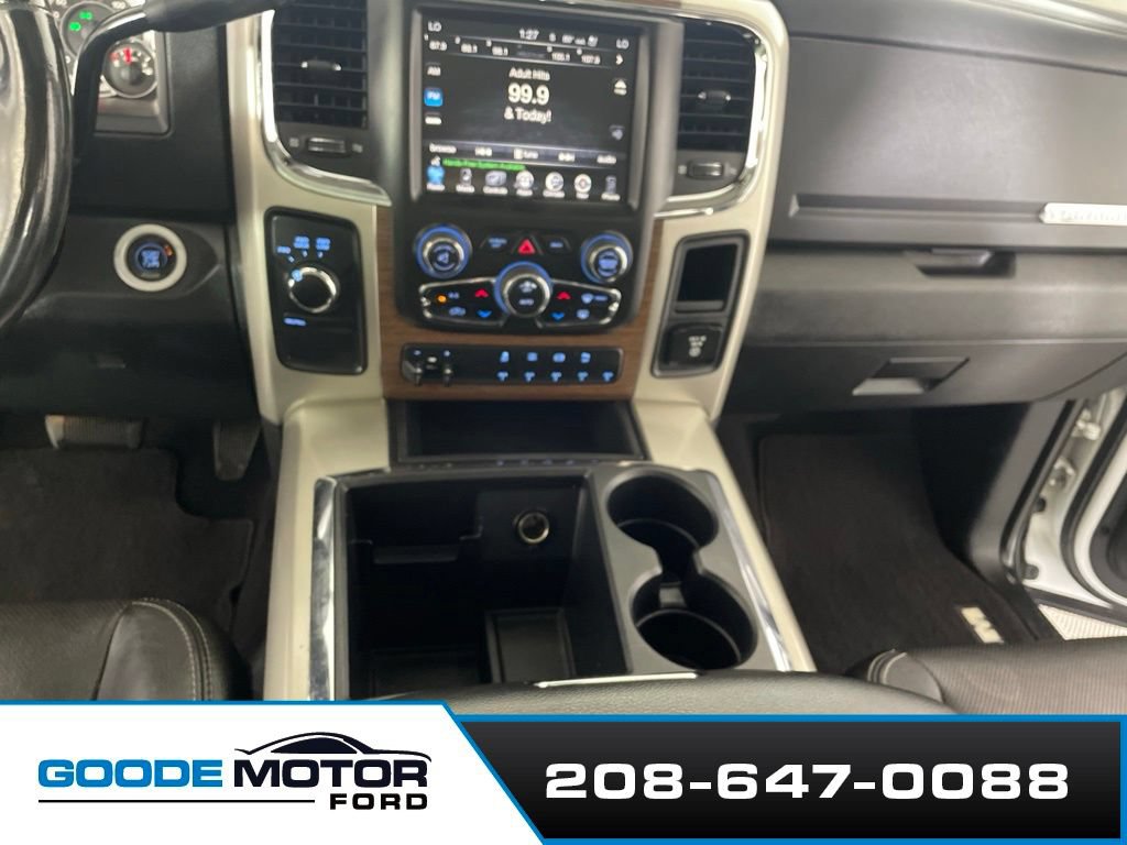 Used 2014 RAM 3500 Laramie w/ Convenience Group AWD/4WD image 18