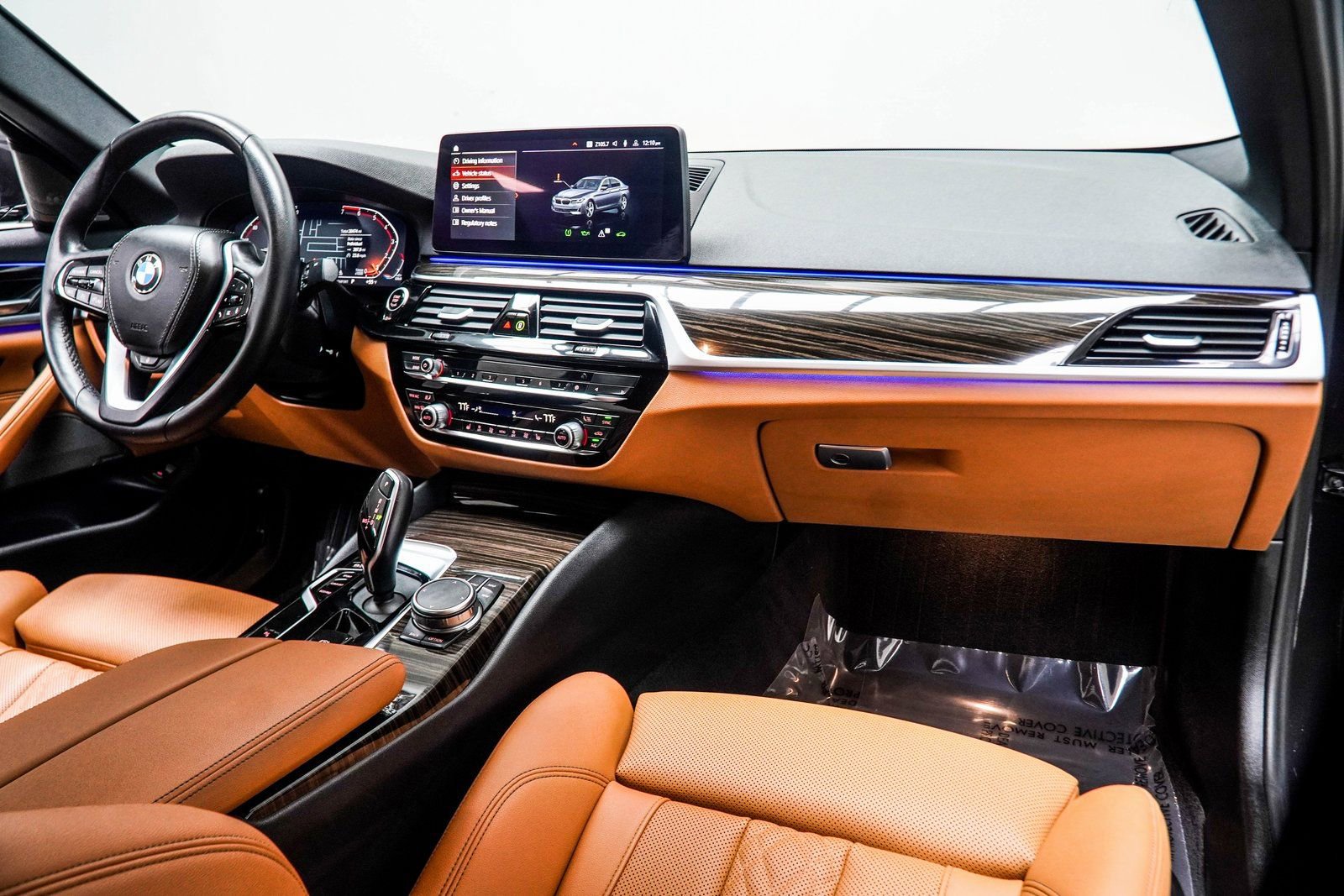 Used 2023 BMW 530i xDrive w/ Premium Package image 16