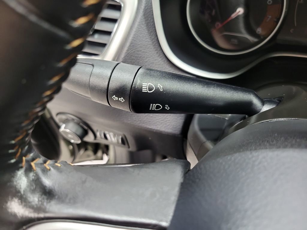 Used 2019 Jeep Compass Latitude image 37