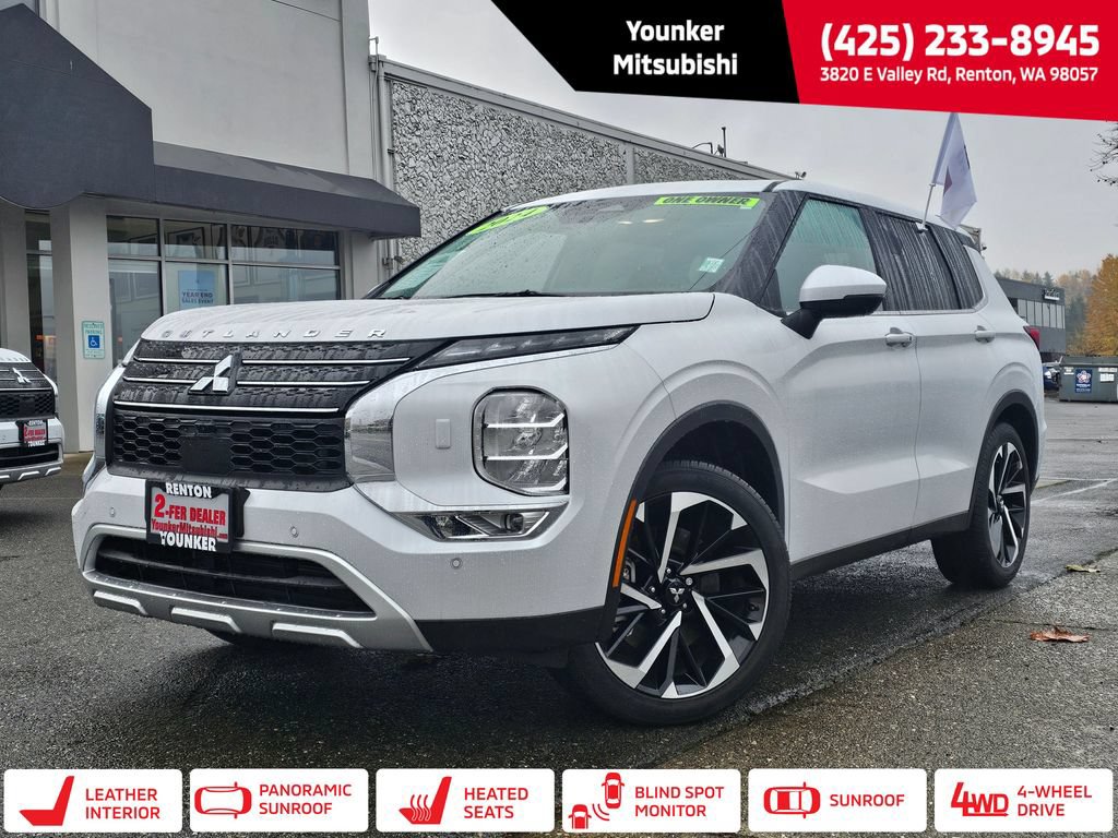 Used 2024 Mitsubishi Outlander SE