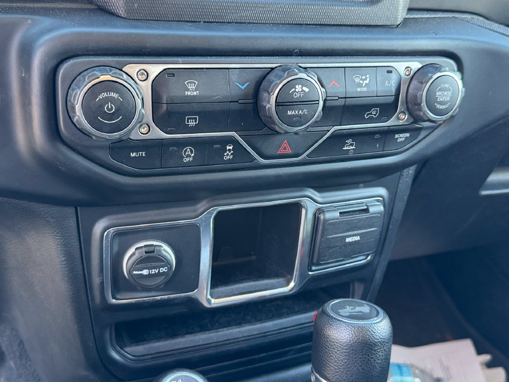 Certified 2022 Jeep Wrangler Sport AWD/4WD image 13