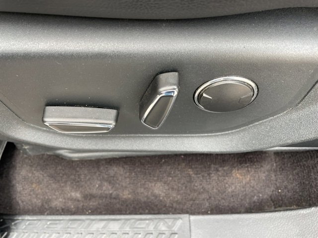 Used 2021 Ford Expedition Limited image 27
