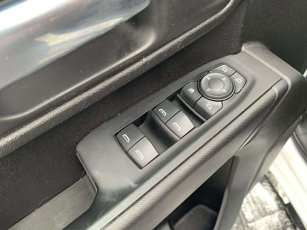 Used 2022 Chevrolet Silverado 2500 Custom w/ Custom Value Package image 15