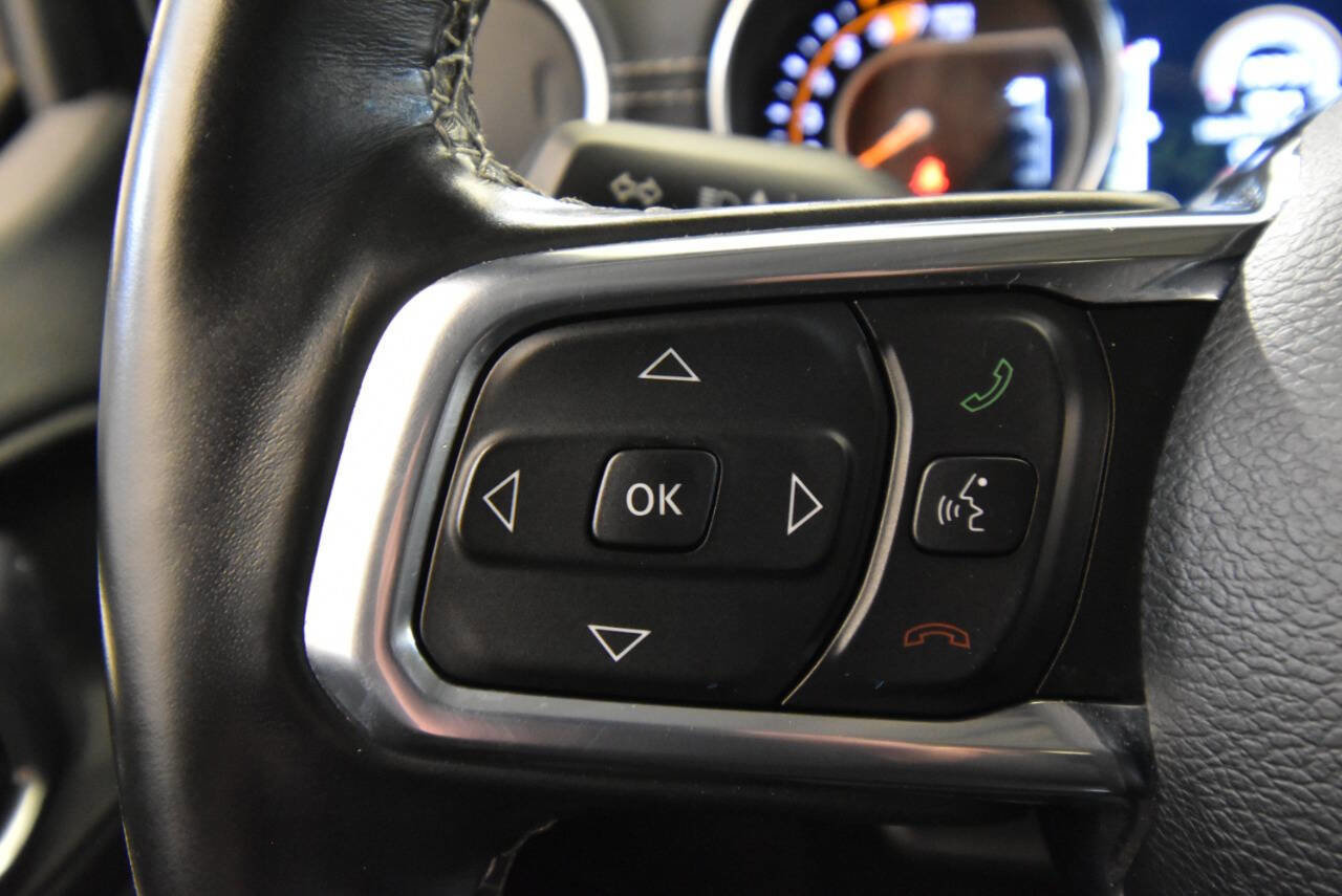 Used 2021 Jeep Wrangler Unlimited Sahara AWD/4WD image 25