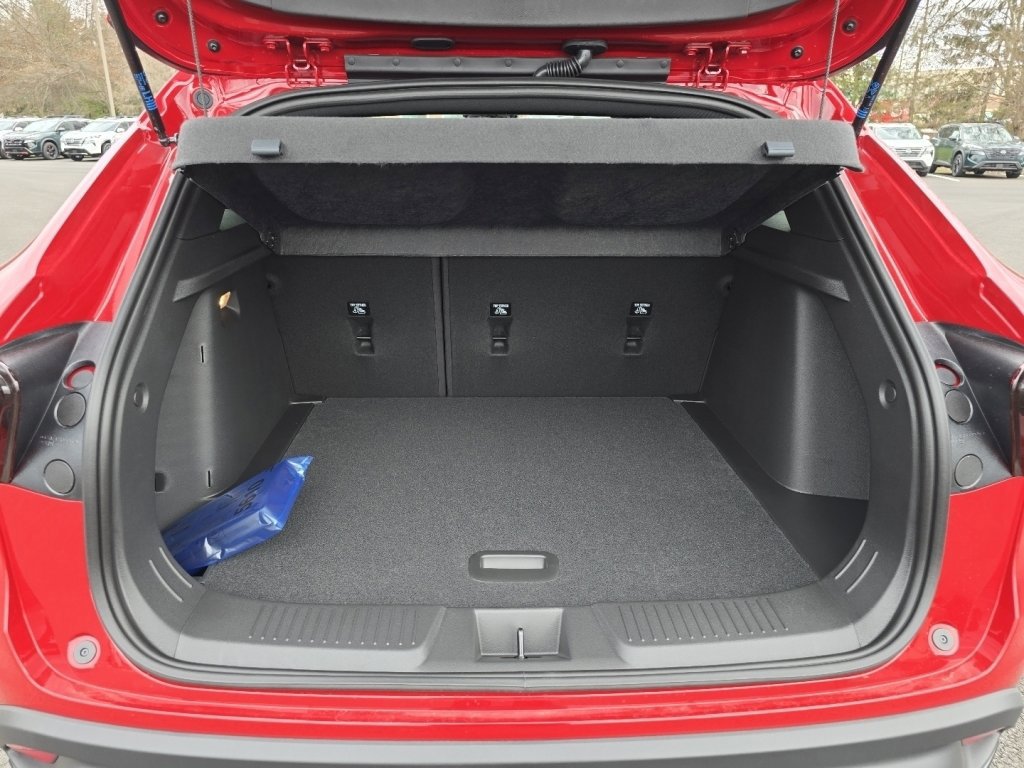 New 2026 Chevrolet Trax RS w/ Sunroof Package image 11