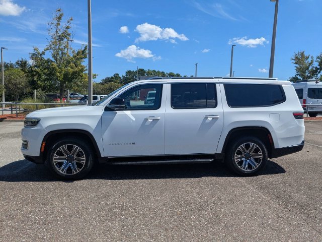 Used 2024 Jeep Wagoneer L Series II RWD image 7