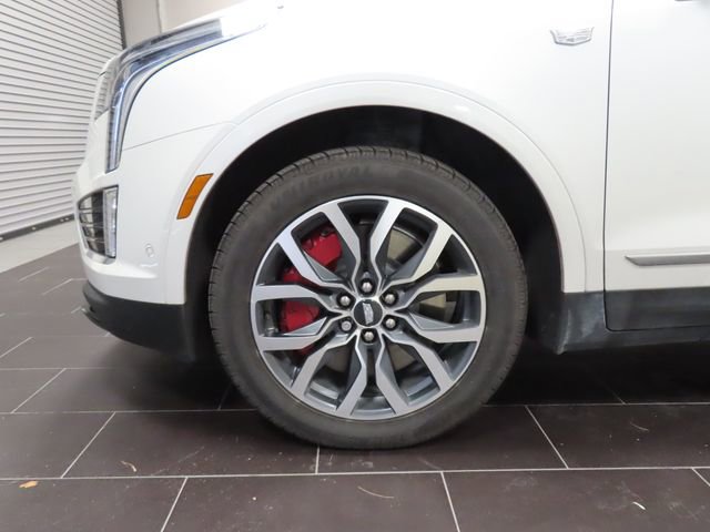 Certified 2023 Cadillac XT5 Sportv w/ Platinum Package AWD/4WD image 13