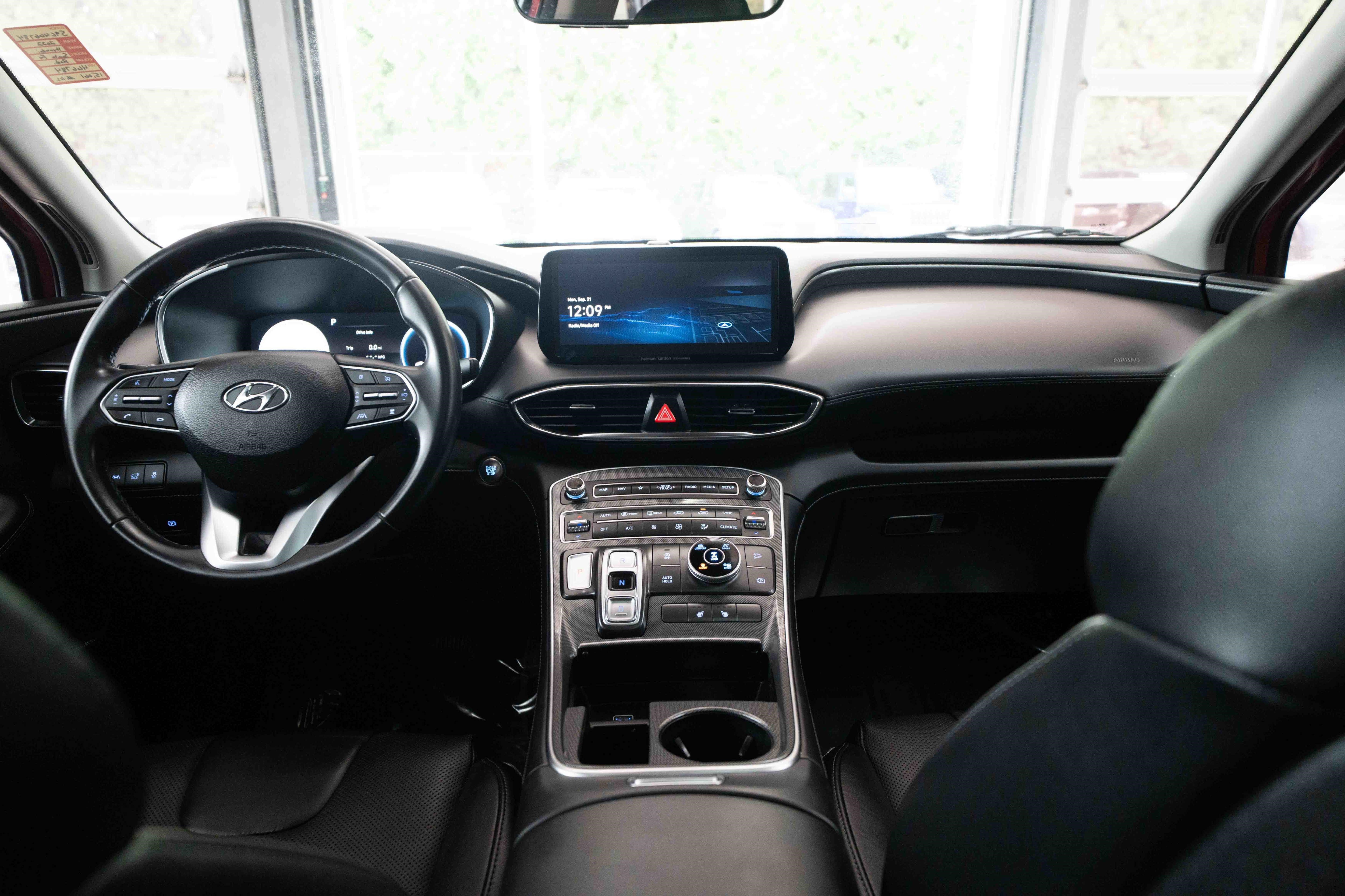 Used 2022 Hyundai Santa Fe SEL w/ Convenience + Premium Package AWD/4WD image 20