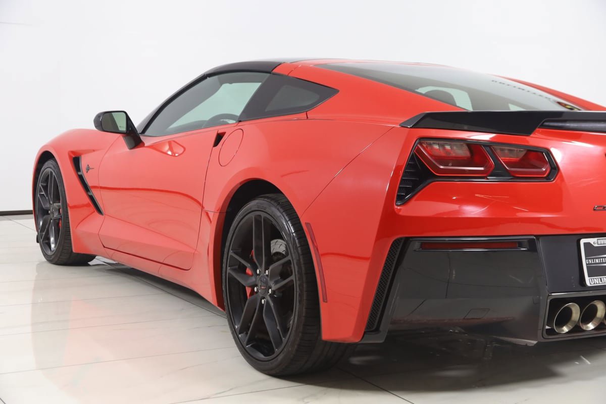 Used 2016 Chevrolet Corvette Stingray Coupe w/ 2LT Preferred Equipment Group RWD image 29