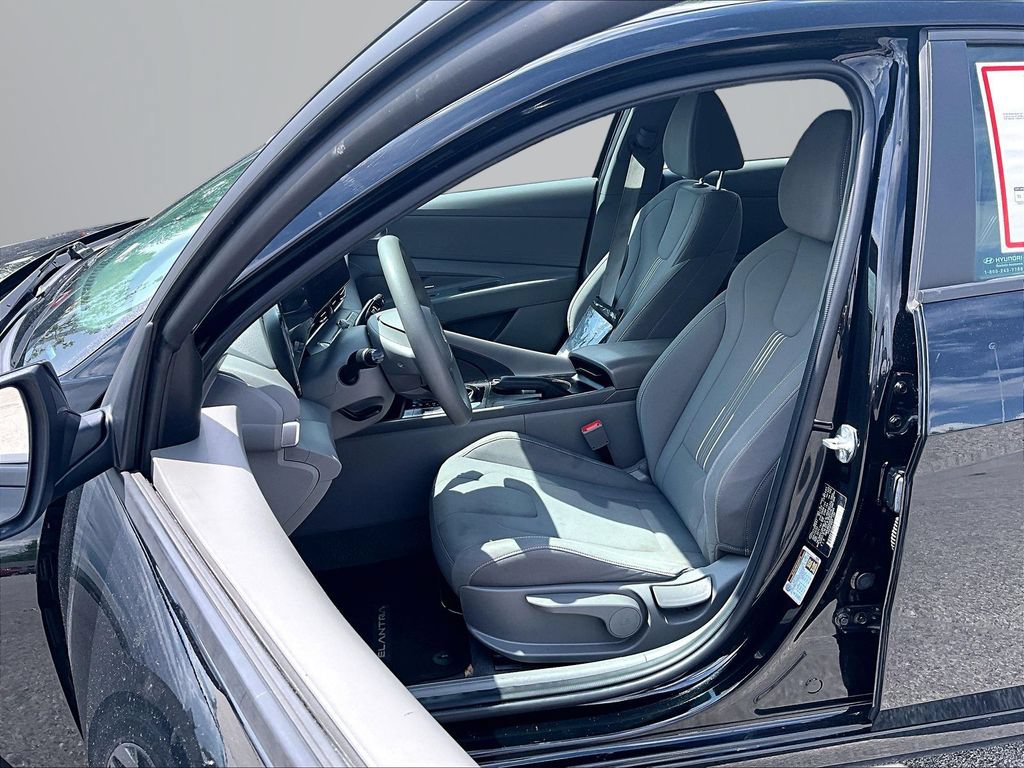 Used 2024 Hyundai Elantra SEL FWD image 24