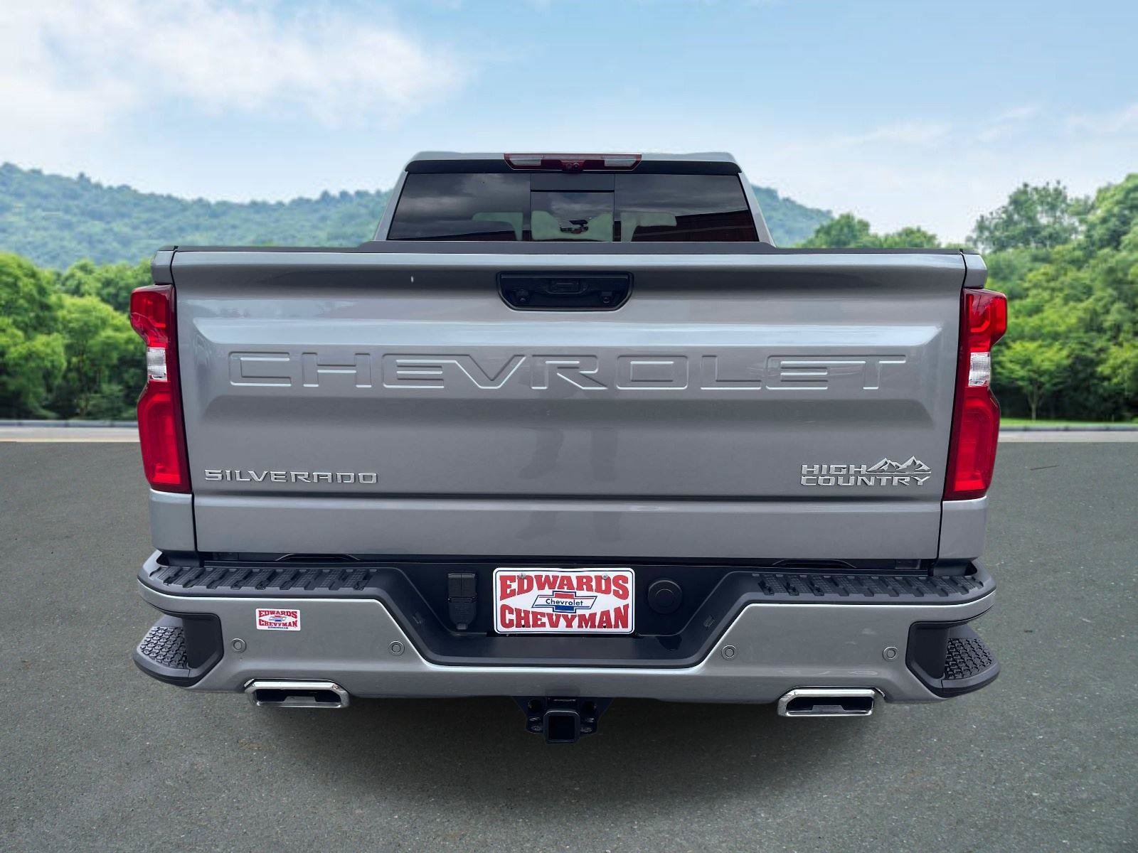 Used 2025 Chevrolet Silverado 1500 High Country w/ Technology Package AWD/4WD image 23