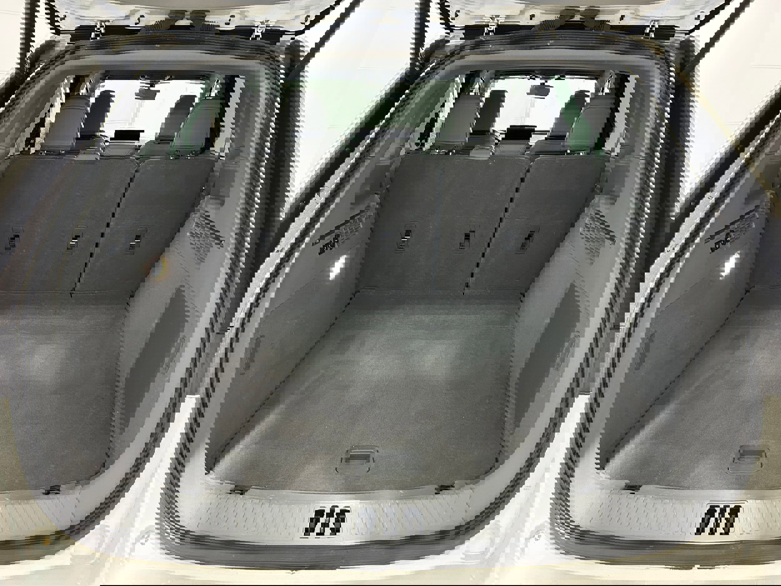 Used 2022 Lincoln Nautilus Reserve image 32