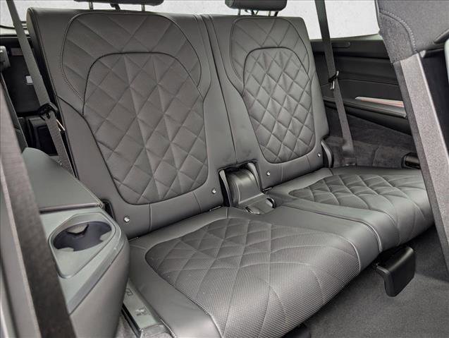 Used 2025 BMW X7 xDrive40i w/ Parking Assistance Package AWD/4WD image 22