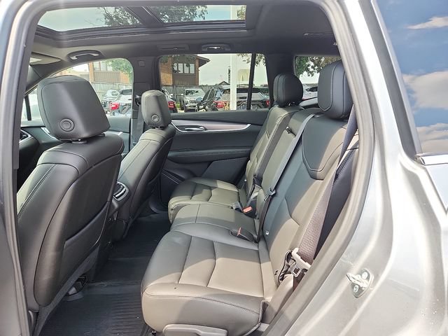 Certified 2024 Cadillac XT6 Luxury w/ LPO, Floor Liner Package AWD/4WD image 10