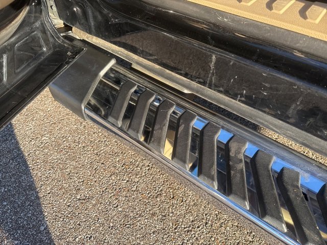 Used 2017 Ford F150 Lariat image 29