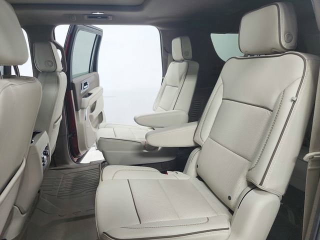 Used 2025 GMC Yukon XL Denali w/ Sun & Power Step Package RWD image 40