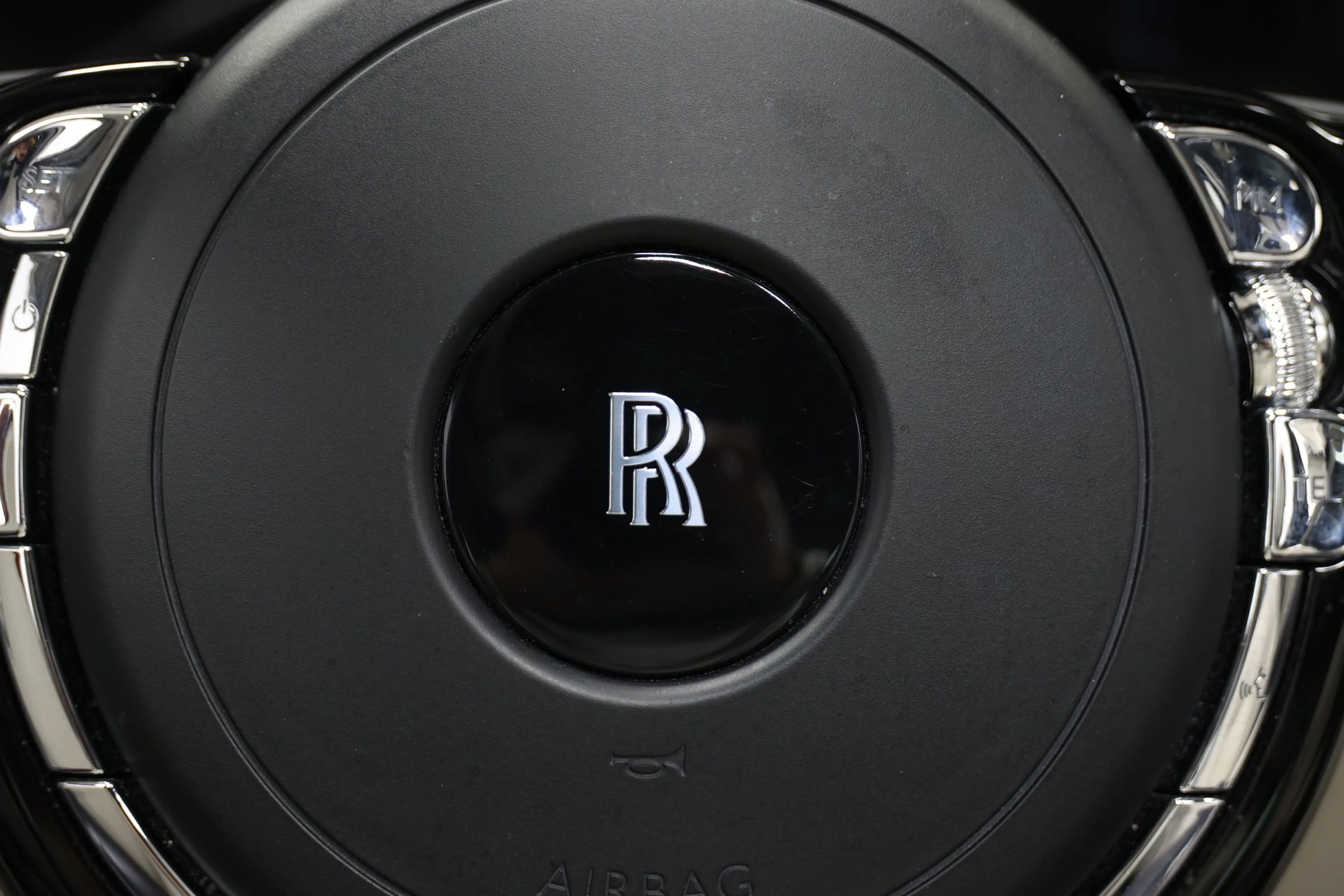 Used 2015 Rolls-Royce Ghost image 32