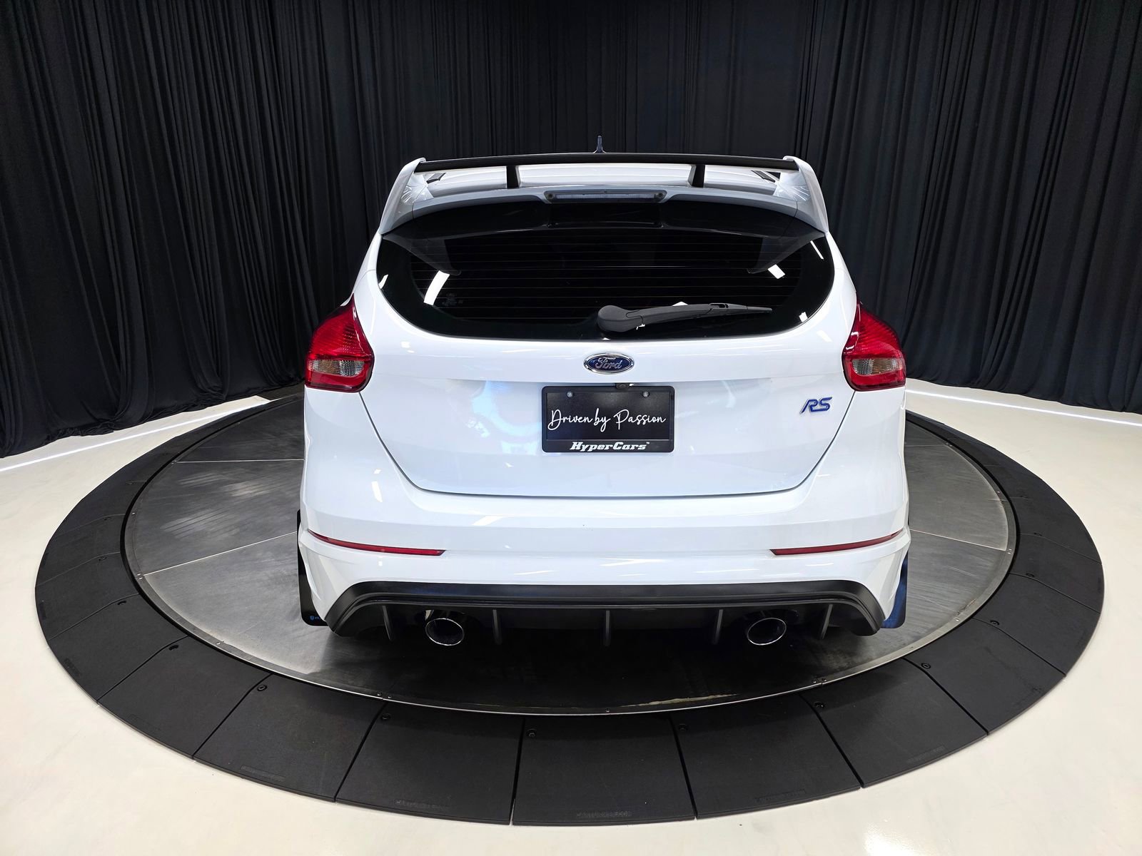 Used 2017 Ford Focus RS AWD/4WD image 12