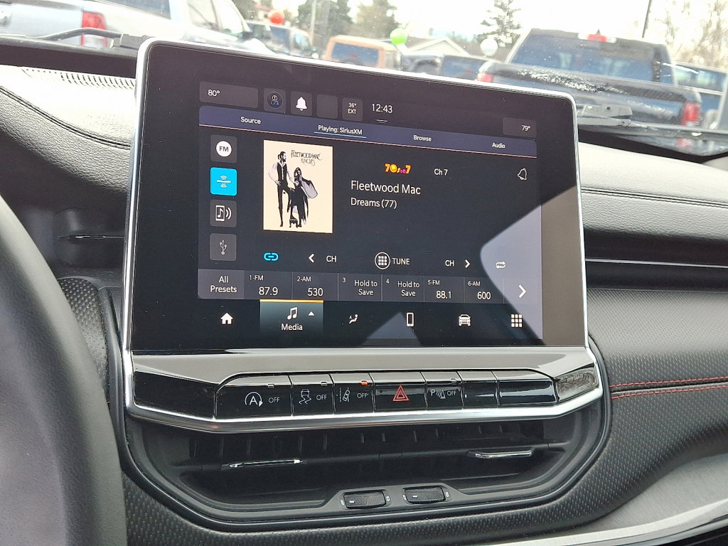 Used 2024 Jeep Compass Trailhawk image 28