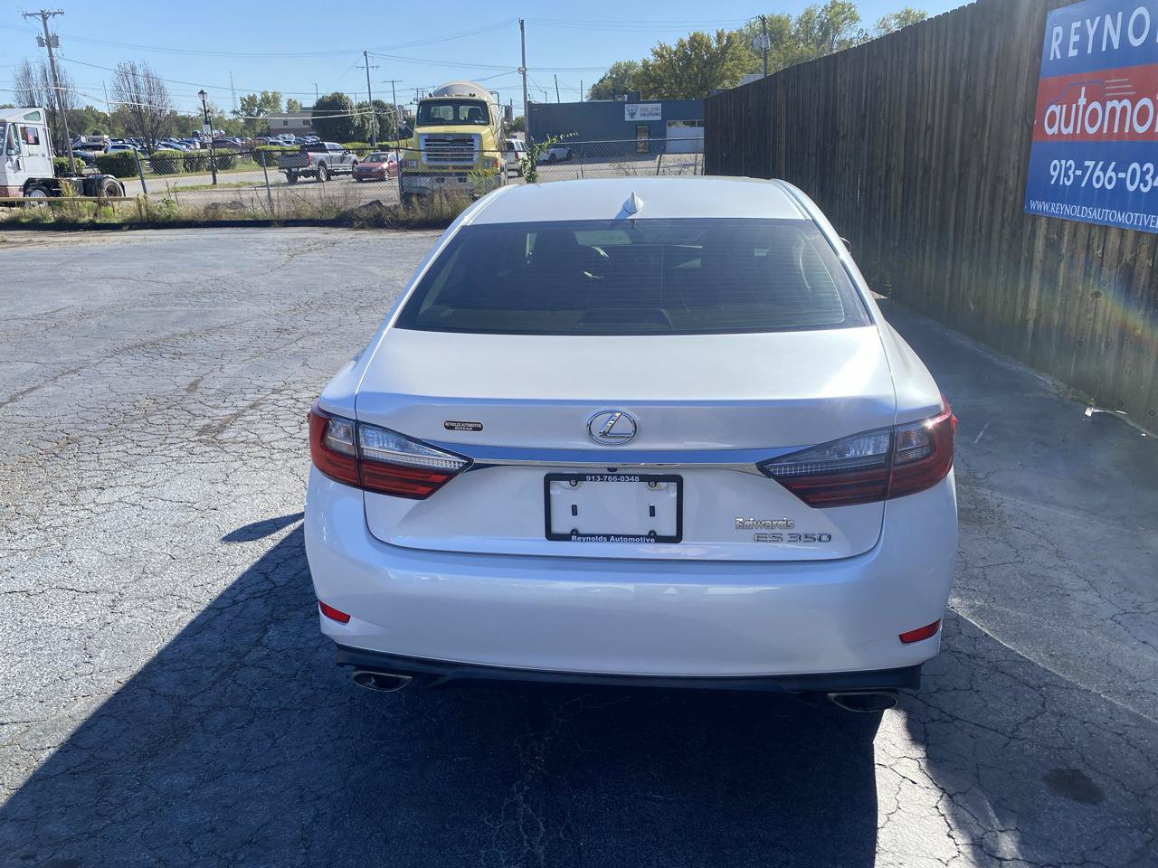 Used 2016 Lexus ES 350 w/ Accessory Package FWD image 8