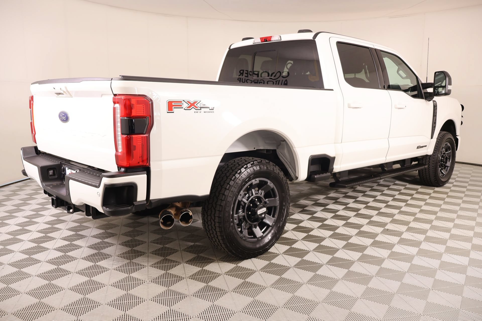 Used 2024 Ford F250 Lariat w/ Lariat Ultimate Package AWD/4WD image 22